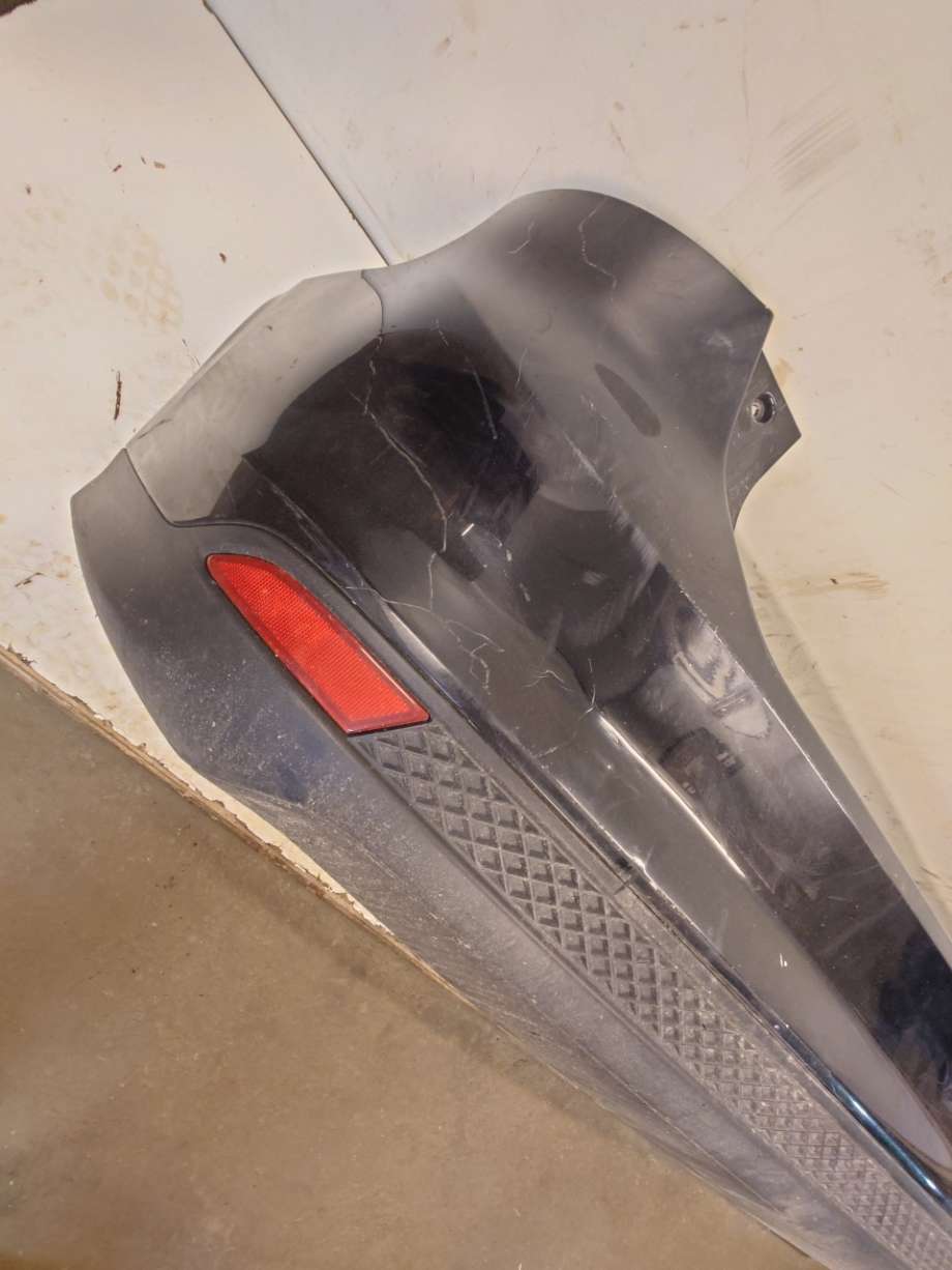 Støtfanger bak til Ford Focus 2011-2014 (Type III, Fase 1) (FORD|BM51-A17906-AHXWAA|1852397|)