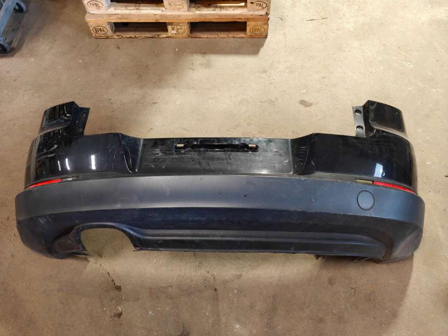 Støtfanger bak til VW Tiguan 2011-2016 (Type I, Fase 2)  (VOLKSWAGEN|5N0 807 521    9B9|5N0 807 421 G  GRU|)