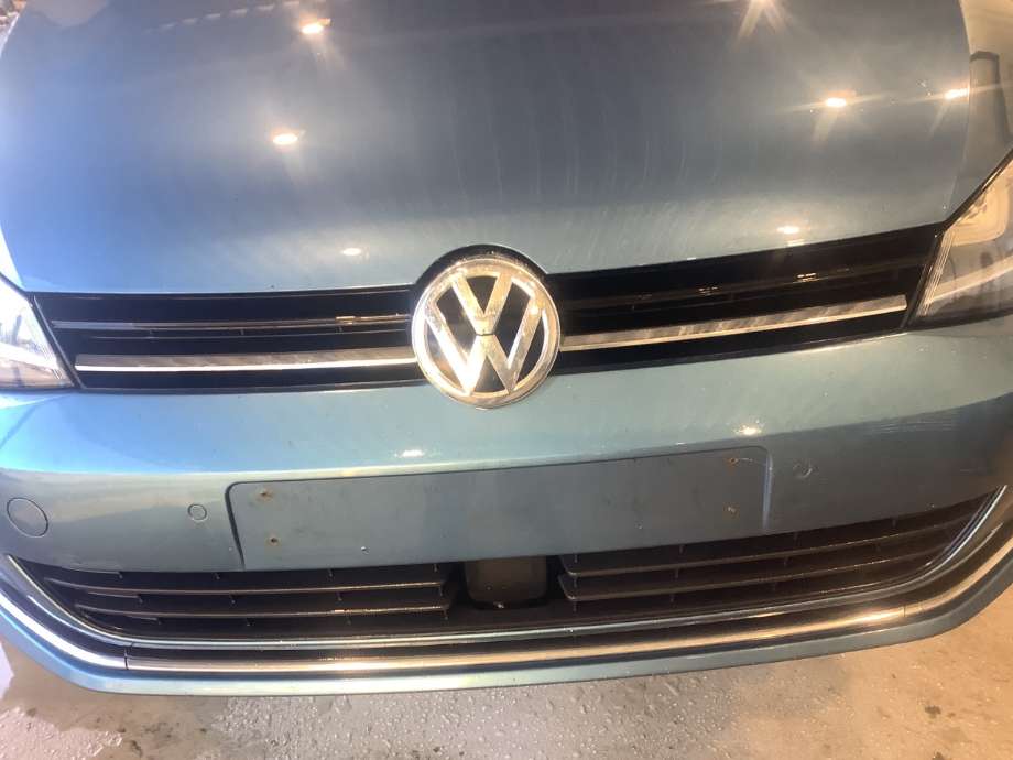 Grill til VW Golf VII, 2012-2017 (Fase 1)  (VOLKSWAGEN|)