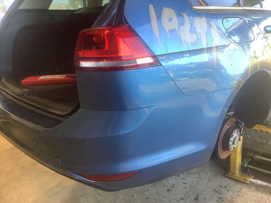 Støtfanger bak til VW Golf VII 2012-2017 (Fase 1)  (VOLKSWAGEN|5G9 807 417 L|)