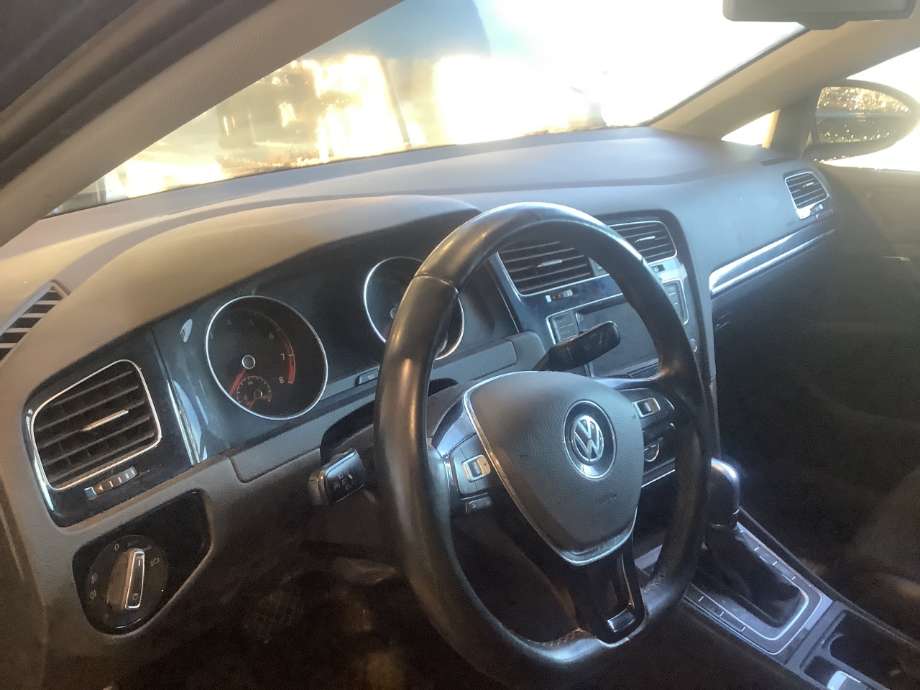 Dashbord til VW Golf VII, 2012-2017 (Fase 1)  (VOLKSWAGEN|)