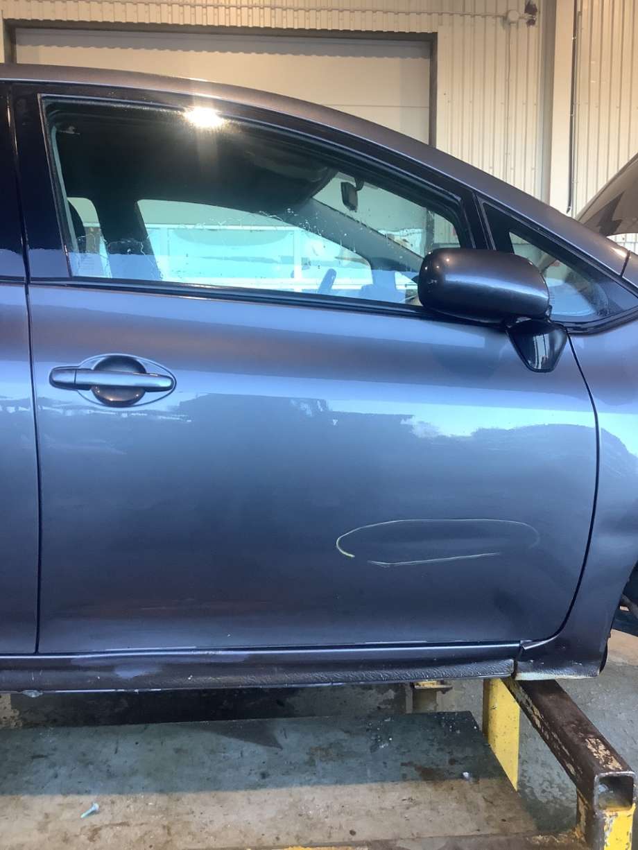 Dør høyre foran til Toyota Auris 2007-2010 (Type I, Fase 1)  (TOYOTA|)