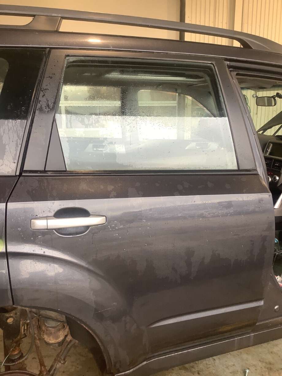Dør høyre bak til Subaru Forester, 2008-2013 (Type III)  (SUBARU|)