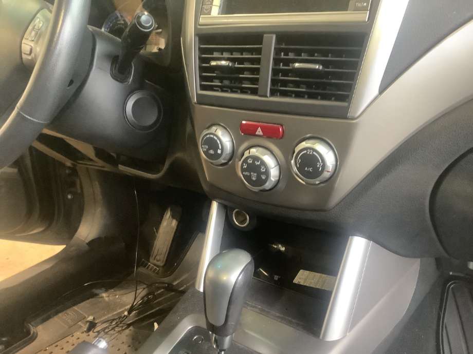 Varmeapparat betjening til Subaru Forester, 2008-2013 (Type III)  (SUBARU|)