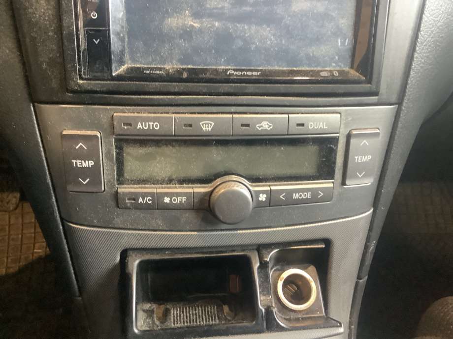 Varmeapparat betjening til Toyota Avensis, 2003-2008 (Type II)  (TOYOTA|)