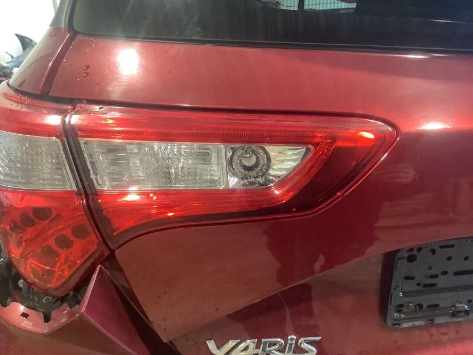 Baklykt venstre indre til Toyota Yaris, 2014-2020 (Type III, Fase 2) (TOYOTA|)