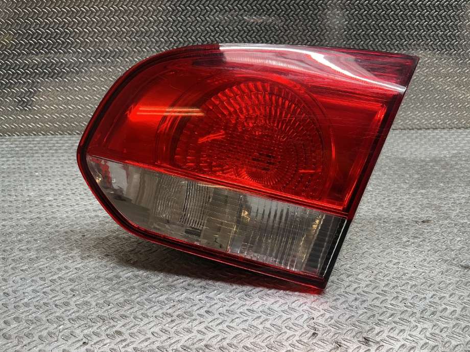 Baklykt høyre indre til VW Golf VI 2008-2012  (VOLKSWAGEN|5K0 945 094 G|)