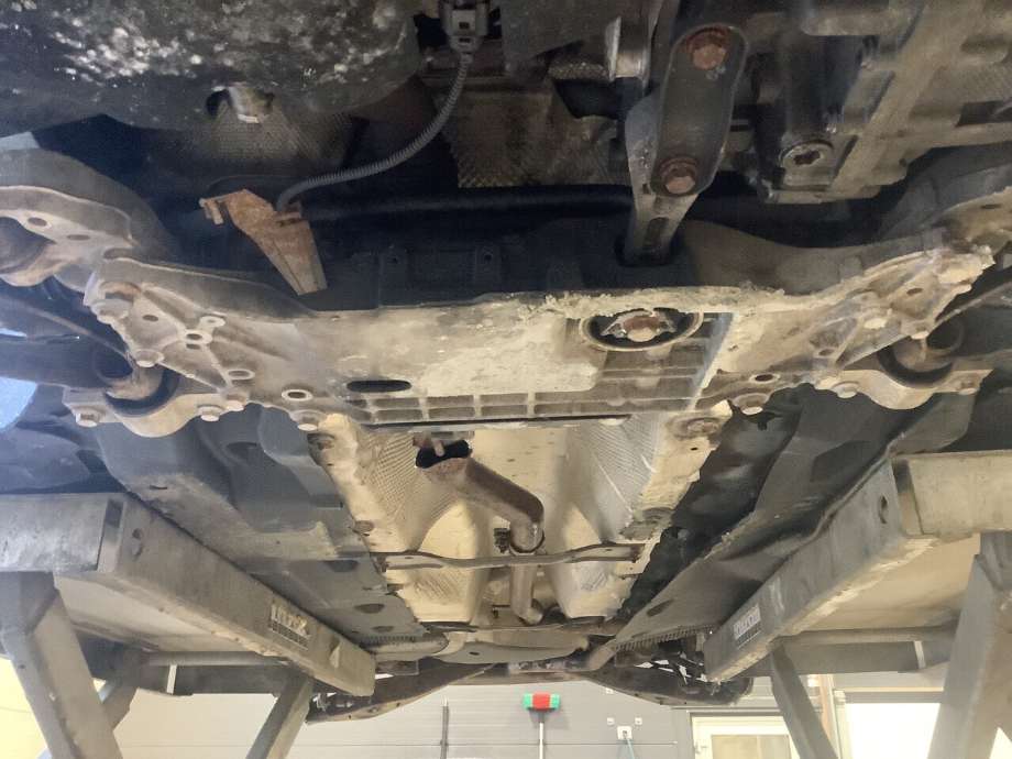 Travers foran hoved til VW Golf VI, 2008-2012  (VOLKSWAGEN|)