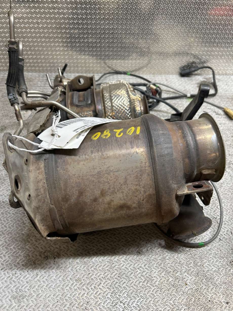 Partikkelfilter til VW Passat 2015-2019 (Fase 1) (B8) (B8) (VOLKSWAGEN|04L131602NX|04L131671NX|)