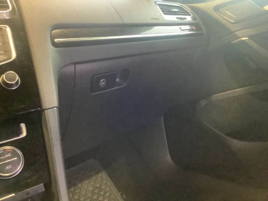 Hanskerom lokk til VW Golf VII, 2012-2017 (Fase 1)  (VOLKSWAGEN|)