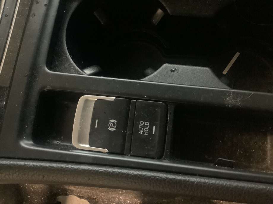 Bryter elektrisk håndbrekk/parkbrems til VW Golf VII, 2012-2017 (Fase 1)  (VOLKSWAGEN|)