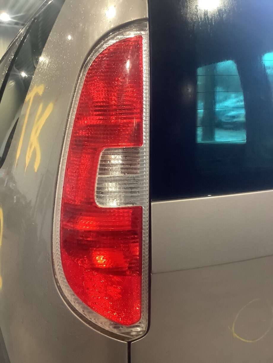 Baklykt venstre til Škoda Roomster, 2010-2015 (Fase 2)  (SKODA|)