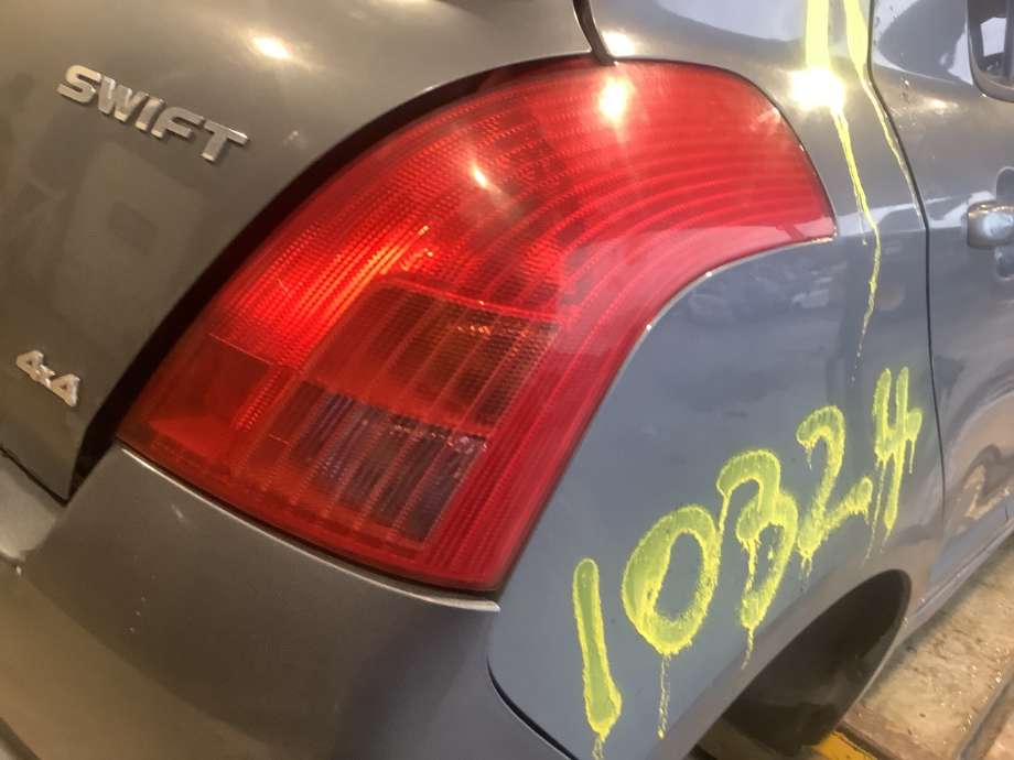Baklykt høyre til Suzuki Swift, 2005-2010  (SUZUKI|3565063J00)