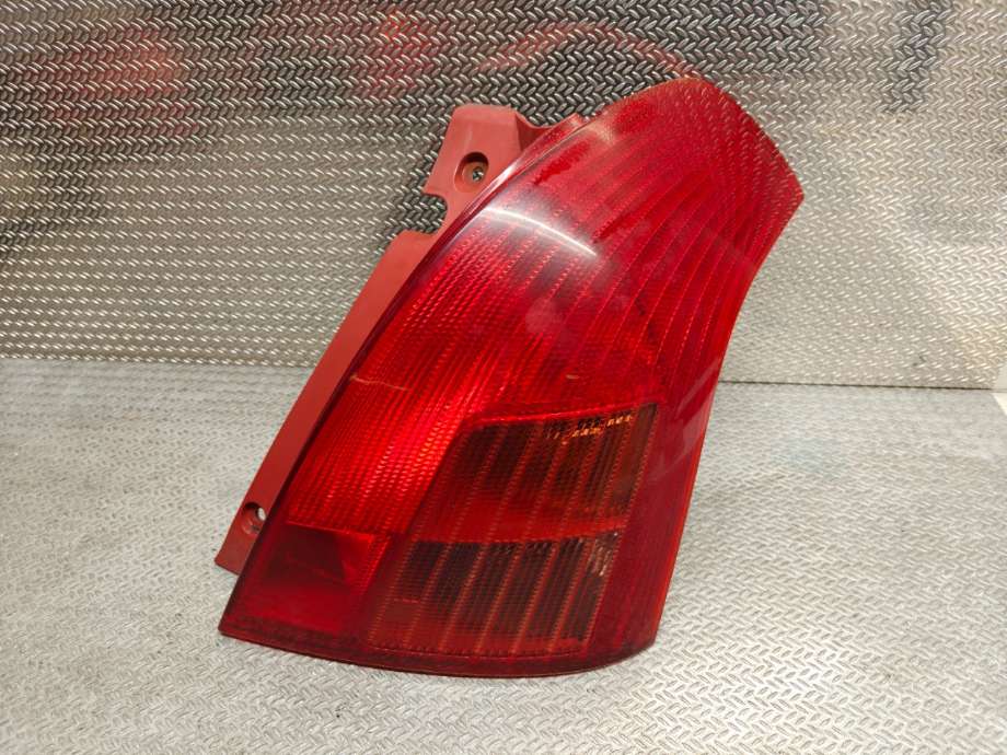 Baklykt høyre til Suzuki Swift 2005-2010  (SUZUKI|3565063J00|)