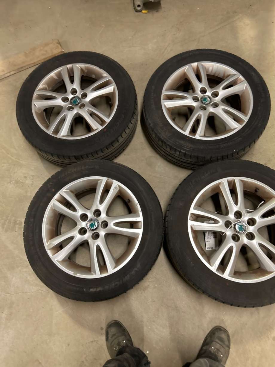 Felgsett aluminium til Škoda Fabia 2007-2010 (Type II, Fase 1) (SKODA||5J0601025B)