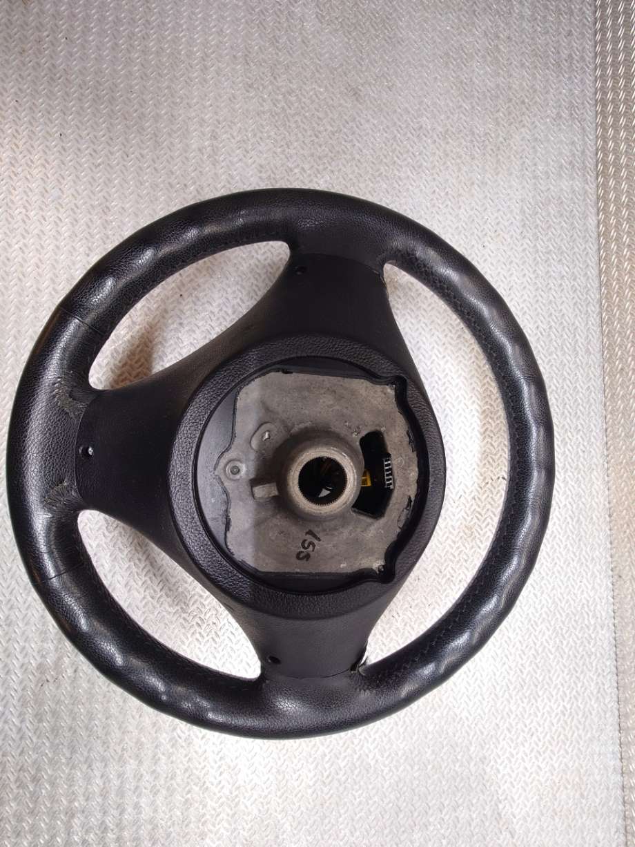 Ratt til BMW 1-Serie 2004-2011 (E81/E82/E87/E88) (E81/E82/E87/E88) (BMW||32 30 6 795 570)