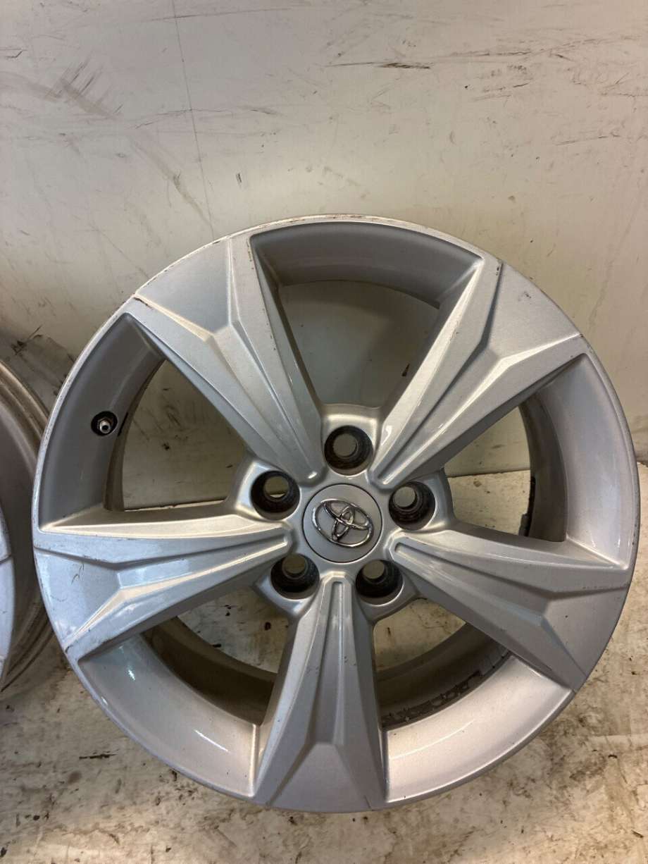 Felgsett aluminium til Toyota Auris 2013-2015 (Type II, Fase 1)  (TOYOTA||PW45710001)