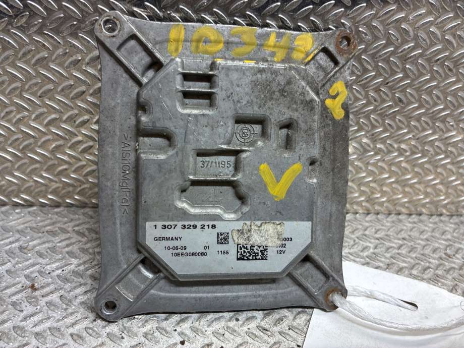 Styreenhet xenon/ballast til Audi A4 2007-2014 (Type IV) (B8) (B8) (AUDI|8K0907472A||1307329218)