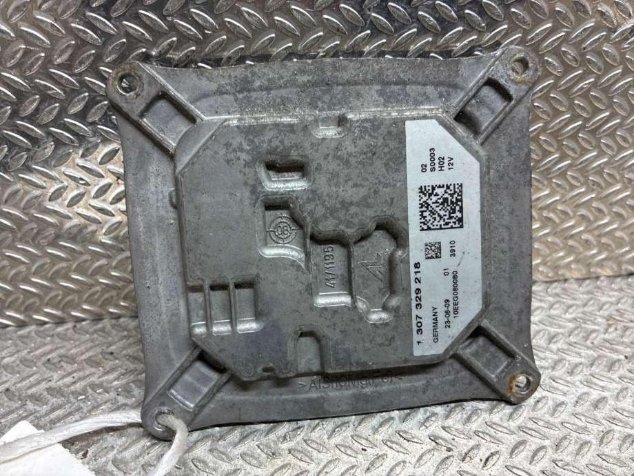 Styreenhet xenon/ballast til Audi A4 2007-2014 (Type IV) (B8) (B8) (AUDI|8K0941597E|)