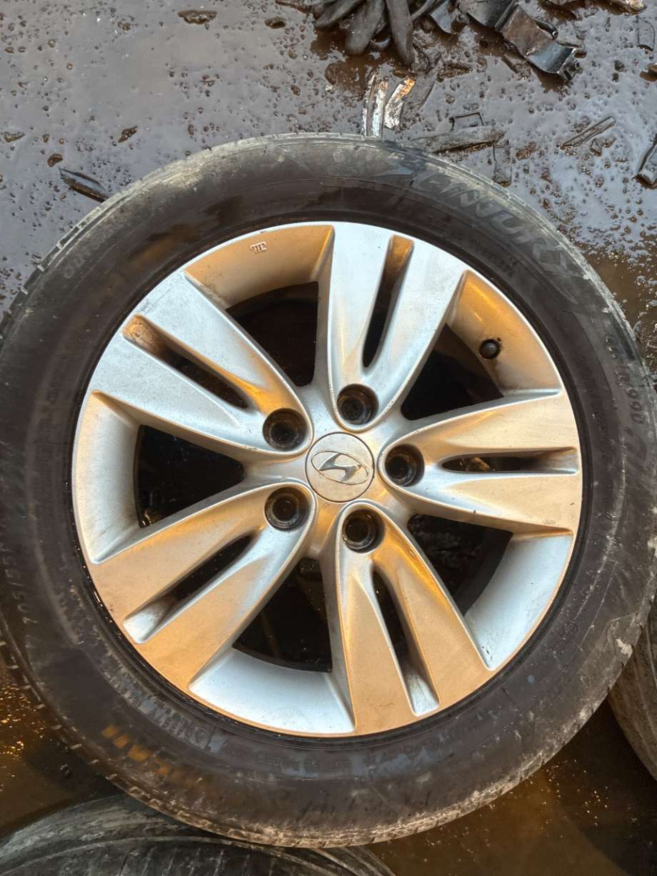 Felgsett aluminium til Hyundai Ix20 2010-2017  (HYUNDAI|529101K100|)