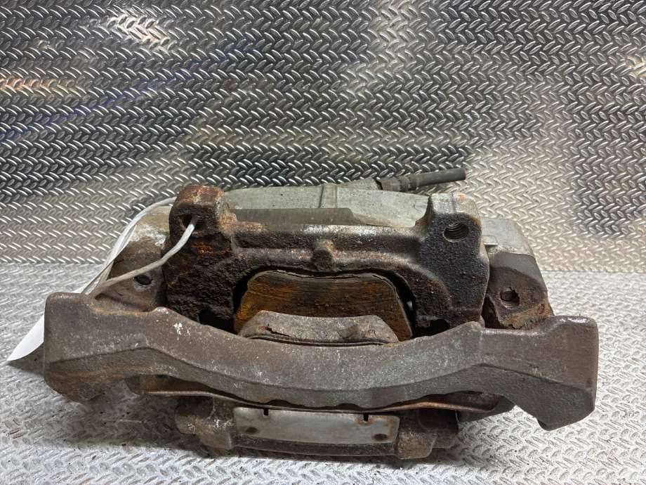 Bremsecaliper høyre foran til Volvo V60/V60 CC, 2013-2018 (Type I, Fase 2)  (VOLVO|36000376)