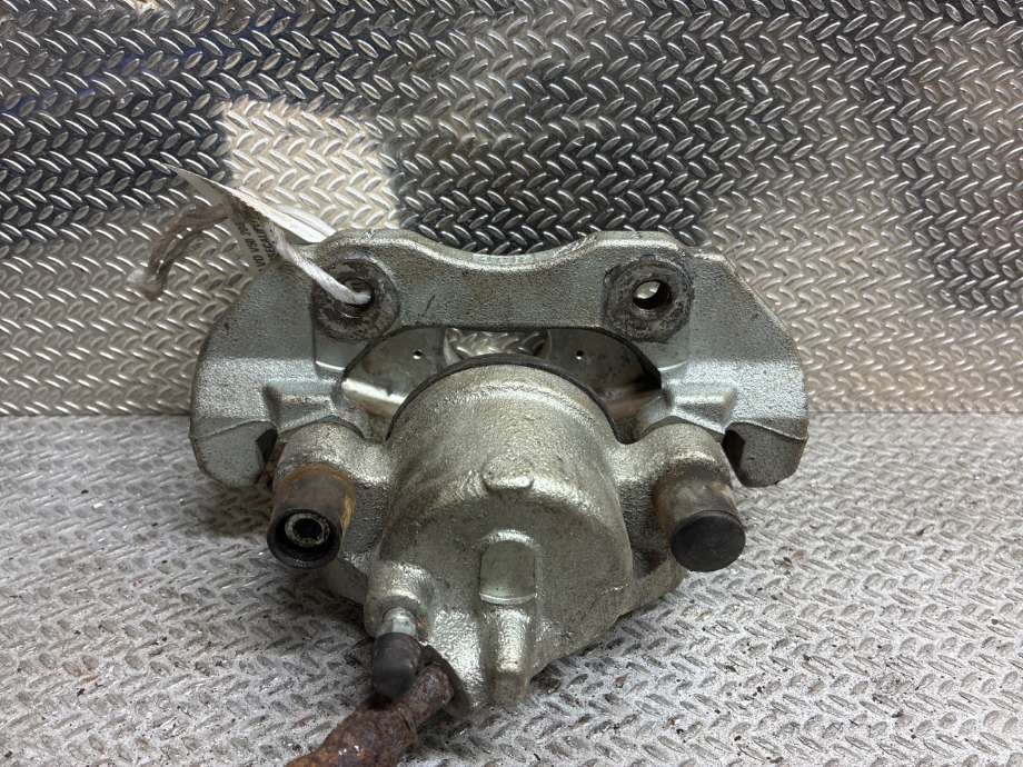 Bremsecaliper høyre foran til Volvo V50 2004-2007 (Fase 1)  (VOLVO|36000485|36000481|)