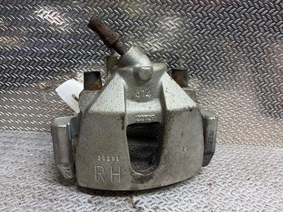 Bremsecaliper høyre foran til Volvo V50 2004-2007 (Fase 1)  (VOLVO|36000485|36000481|)