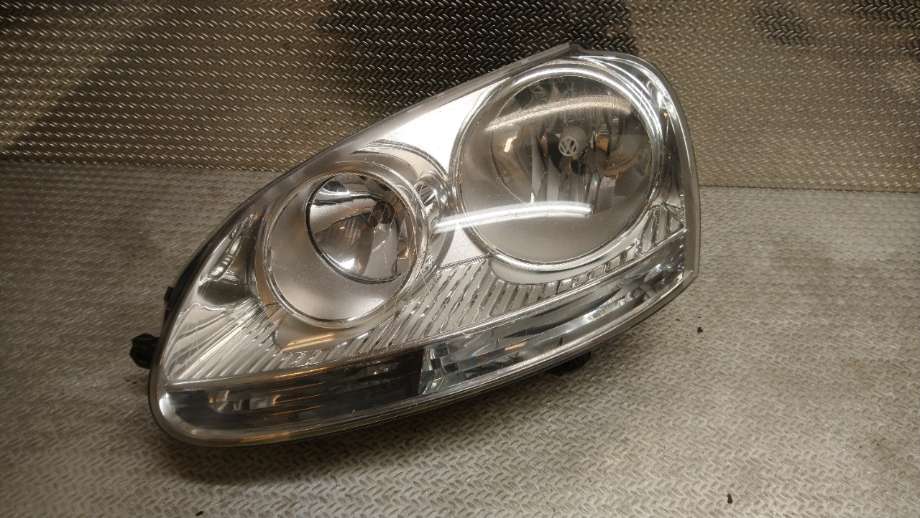 Frontlykt venstre halogen til VW Golf V, Combi, 2003-2008  (VOLKSWAGEN|1K6 941 029 P)
