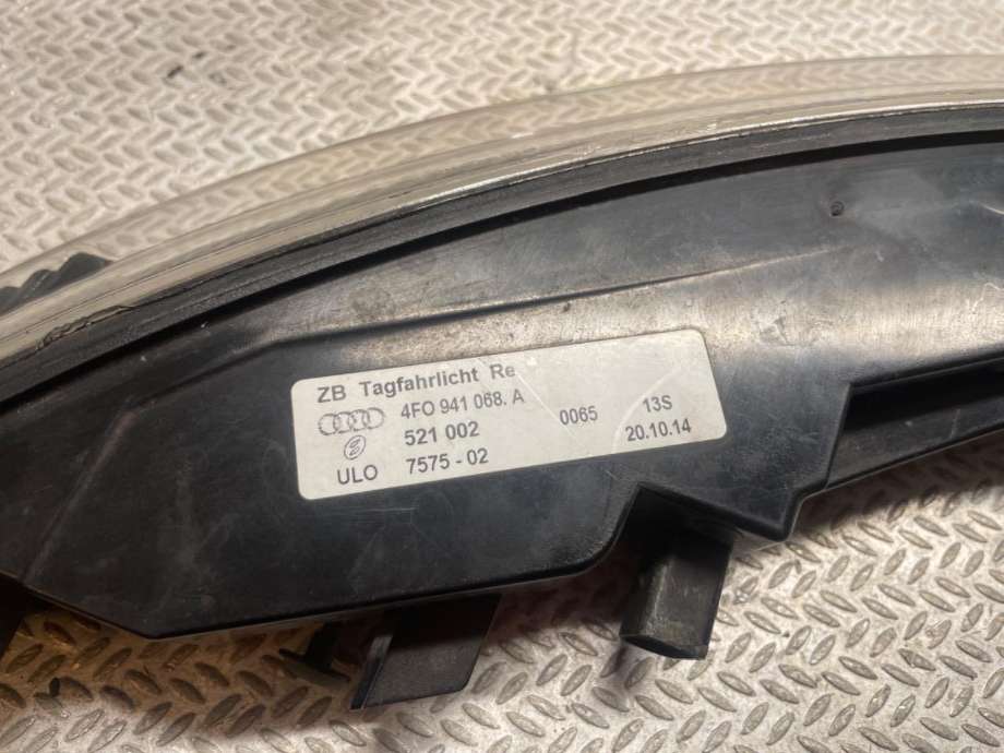 Tåkelykt høyre foran til Audi A6 2008-2011 (Type III, Fase 2) (C6) (C6) (AUDI|4F0 941 068 A)