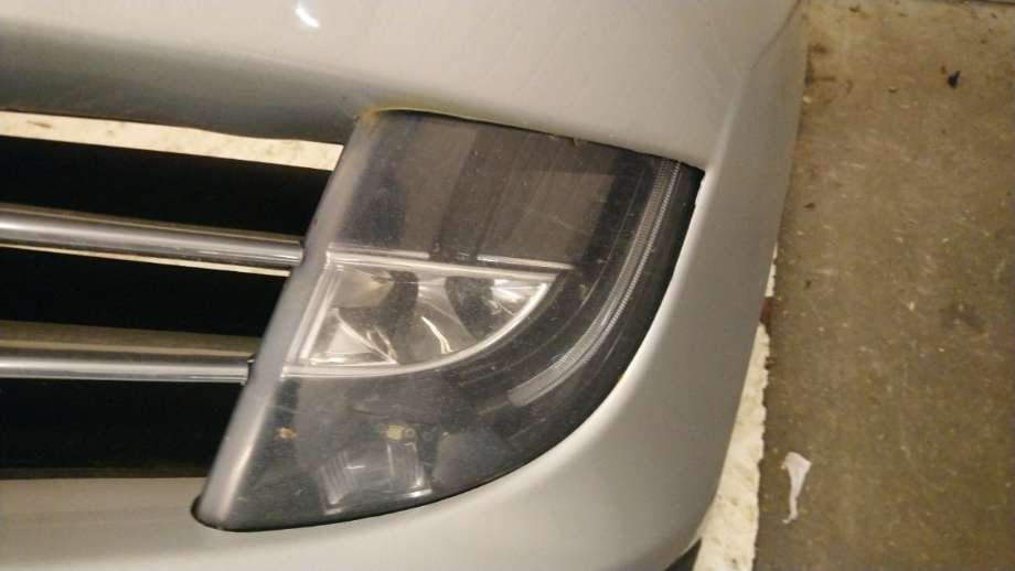 Tåkelykt venstre foran til Tesla Model S, 2013-2016 (Fase 1)  (6005915-00-D)