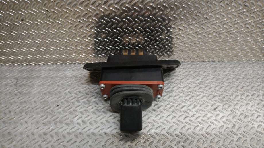 Diverse deler til VW Transporter / Caravelle 2003-2009 (Fase 1) (T5) (T5) (VOLKSWAGEN|7H0 907 437 C|7E0 907 437)