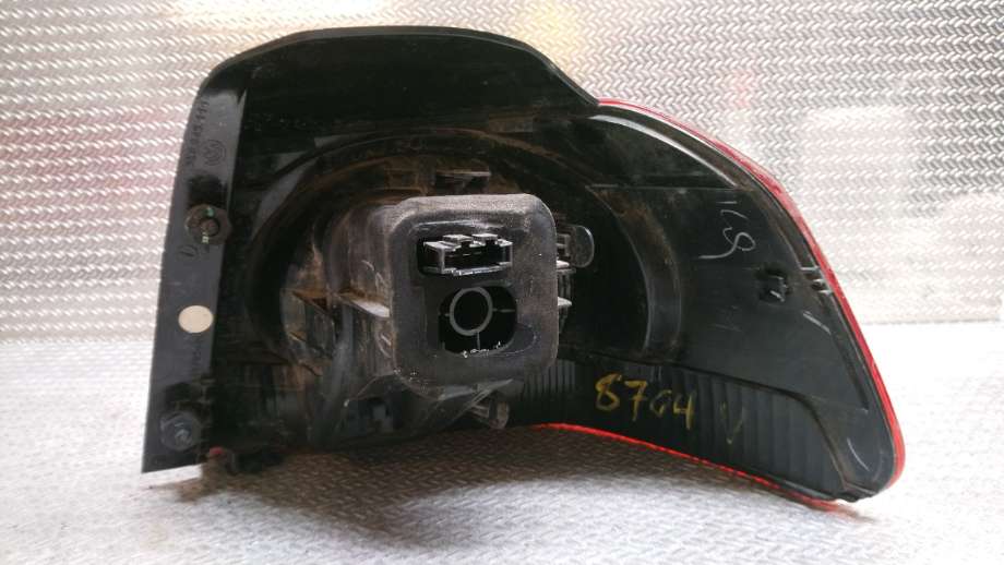 Baklykt venstre til VW Golf VI 2008-2012  (VOLKSWAGEN|5K0945095E|)