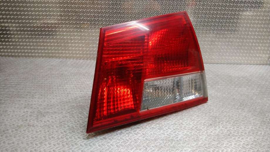 Baklykt høyre indre til Opel Vectra C, 2005-2008 (Type II)  (OPEL|93177998)