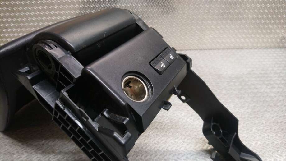 Sete armlene lokk til Volvo XC60 2008-2013 (Type I, Fase 1)  (VOLVO|39804807|31403322|)