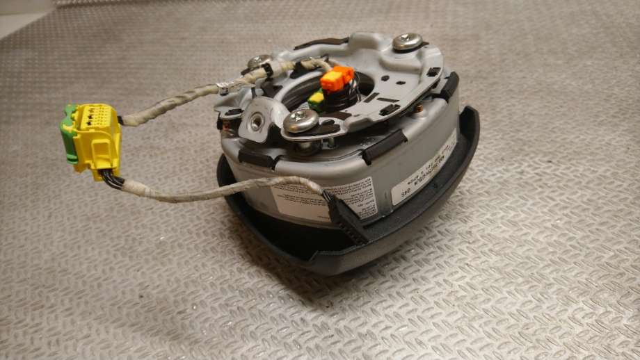 Airbag rattpute til Audi A4 2007-2014 (Type IV) (B8) (B8) (AUDI|8K0 880 201 AL||8K0 971 589 A)