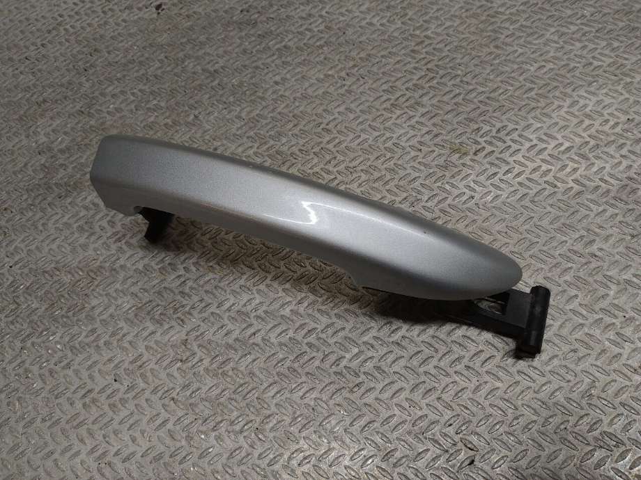 Dørhåndtak utv høyre foran til VW Passat, 2005-2010 (B6) (B6) (VOLKSWAGEN|3C0 837 206)