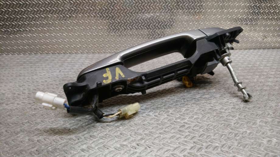 Dørhåndtak utv venstre foran til Suzuki SX4 2006-2009 (Type I, Fase 1)  (SUZUKI|8281063811|8282163J10|)