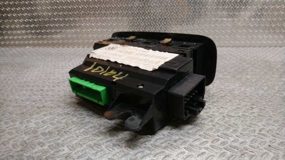 Bryter diverse til Volvo XC70 2001-2004 (Type I, Fase 1) (VOLVO|39981067|)