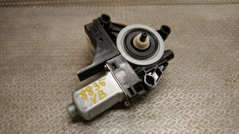 Ruteheis venstre til Volvo V60/V60 CC, 2013-2018 (Type I, Fase 2)  (VOLVO|31253064)
