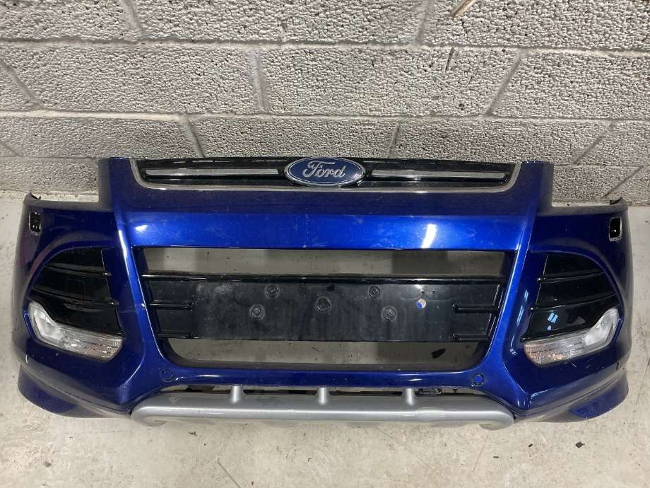Støtfanger foran til Ford Kuga 2013-2019  (FORD|CV44-17D957-AAXWAA|1801935|)