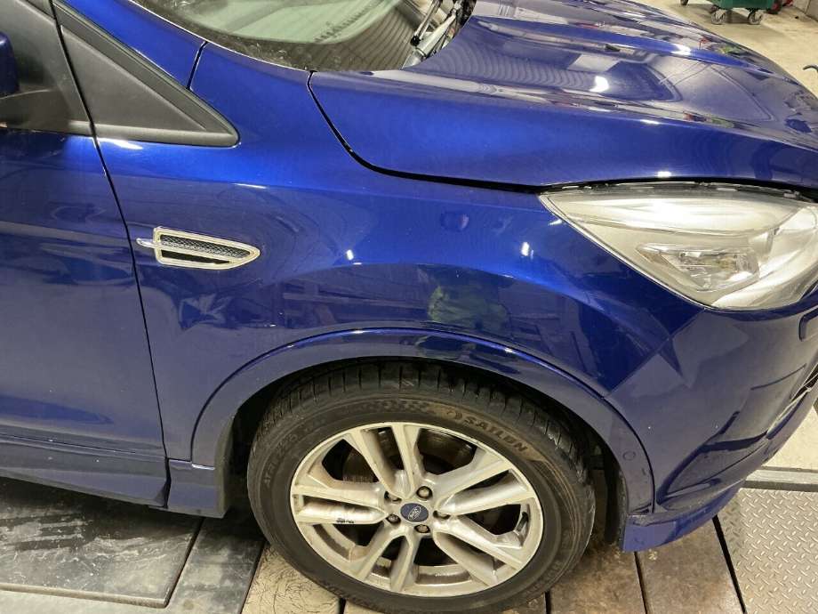 Skjerm høyre foran til Ford Kuga, 2013-2019  (FORD|)