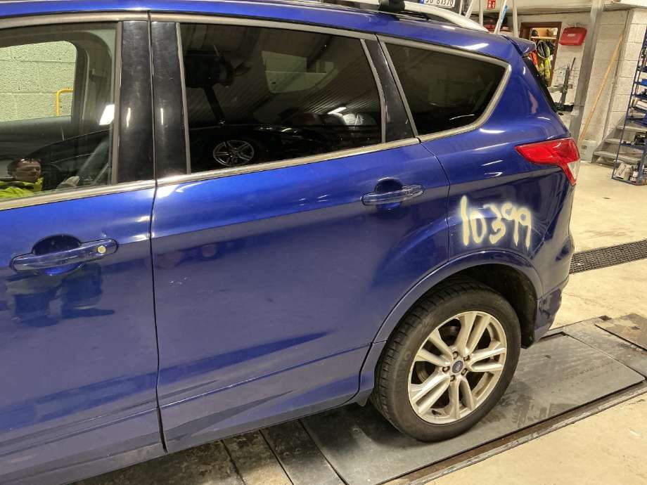 Dør venstre bak til Ford Kuga, 2013-2019  (FORD|)