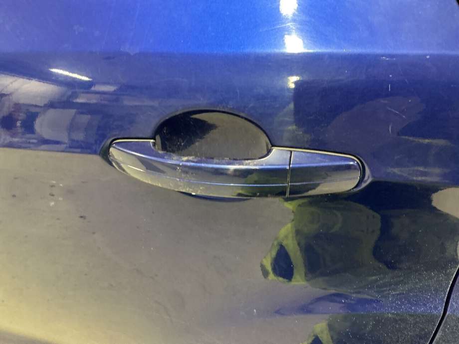 Dørhåndtak utv venstre bak til Ford Kuga, 2013-2019  (FORD|)