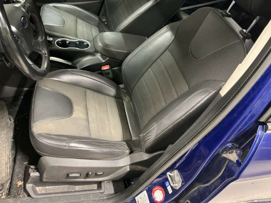 Sete foran venstre til Ford Kuga, 2013-2019  (FORD|)