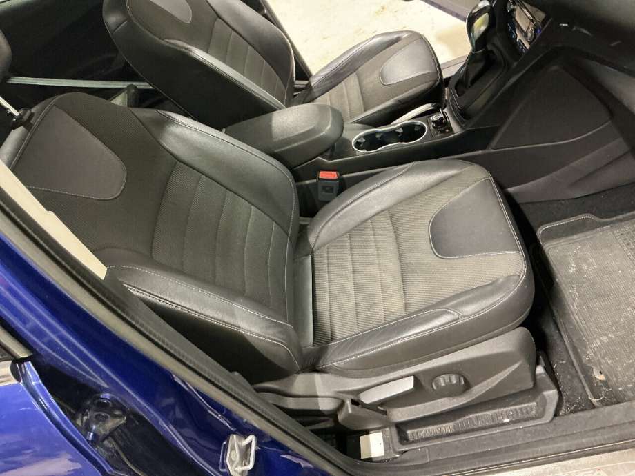 Sete foran høyre til Ford Kuga, 2013-2019  (FORD|)