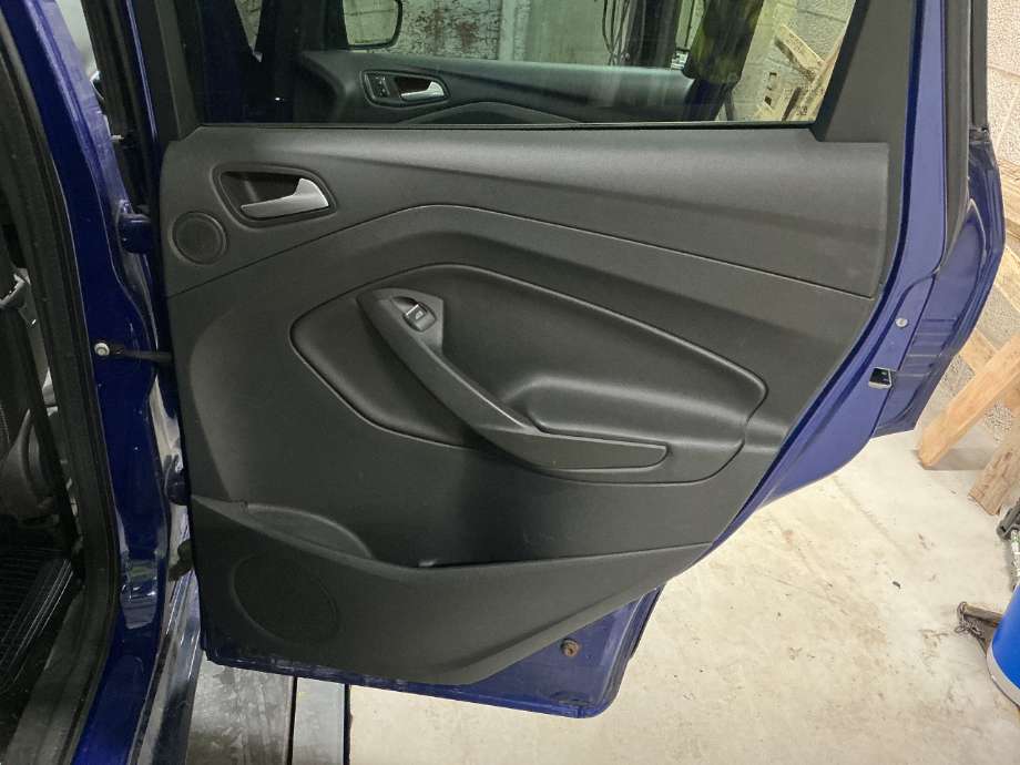 Dørtrekk høyre til Ford Kuga, 2013-2019  (FORD|)