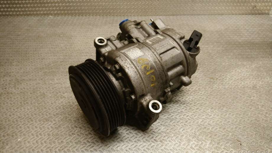 Diverse deler til VW Beetle, 2011-2018 (Type II)  (VOLKSWAGEN|1K0820859T)