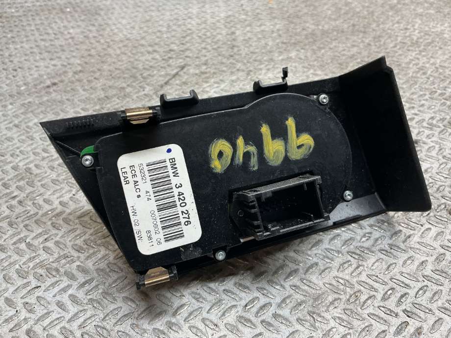 Bryter lys til BMW X3 2007-2010 (Fase 2) (E83) (E83) (BMW|61 31 3 420 276|)