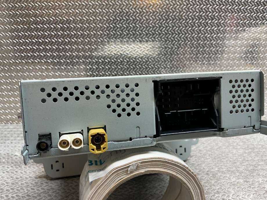 Bilstereo til VW Caddy 2015-2020 (Type III, Fase 3)  (VOLKSWAGEN|1K8 035 150 K|)