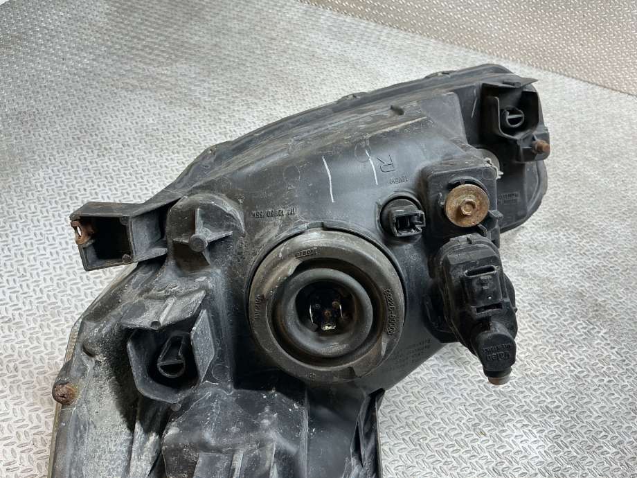 Frontlykt høyre halogen til Suzuki SX4 2006-2009 (Type I, Fase 1)  (SUZUKI|35120-79J00|)